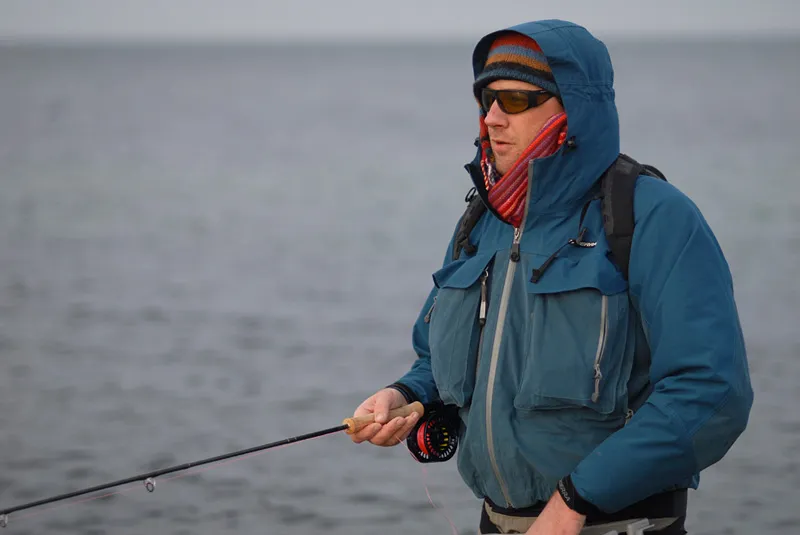 Cold February - Nils' clothing clearly shows that February fishing can be a cold affair